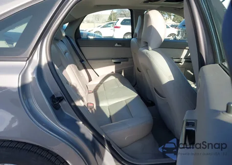 2006 Volvo S40 2.4I z USA, uszkodzony, nr VIN YV1MS382462152700